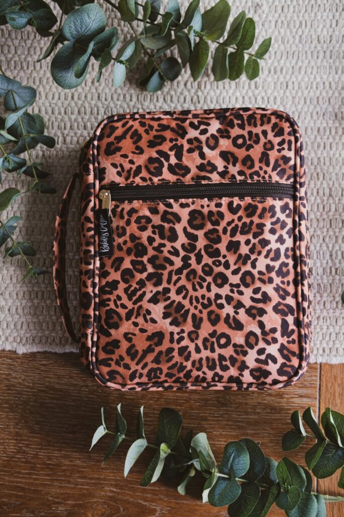 Stylish And Durable Leopard Print Bible Cover For Trendsetters